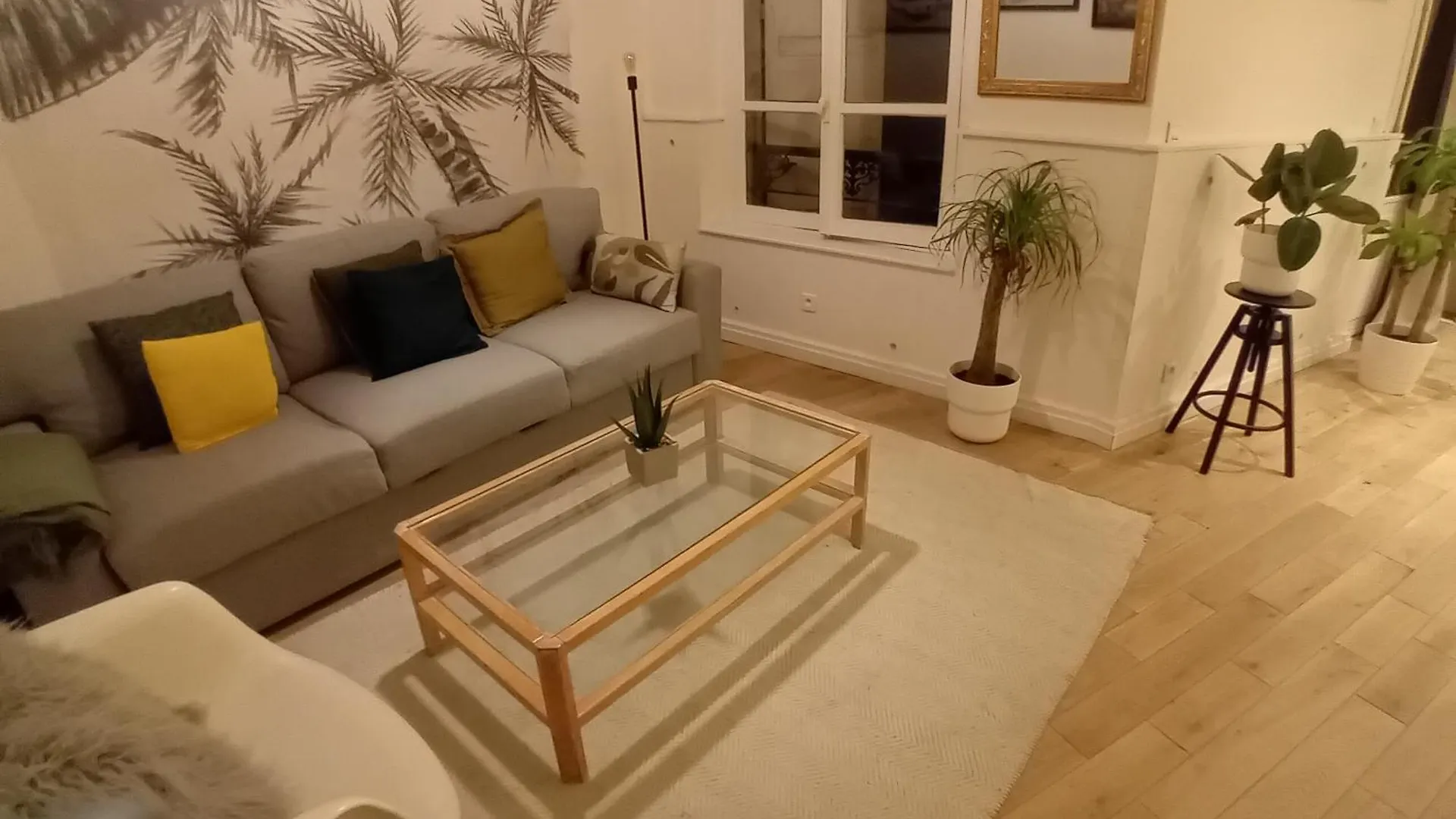 Apartment Center Paris, Amusing2Bed Room,68Sqm-5 Mins Eiffel Tour And Louvre Meusm ,Gare Montparnasse ,Front Metro France