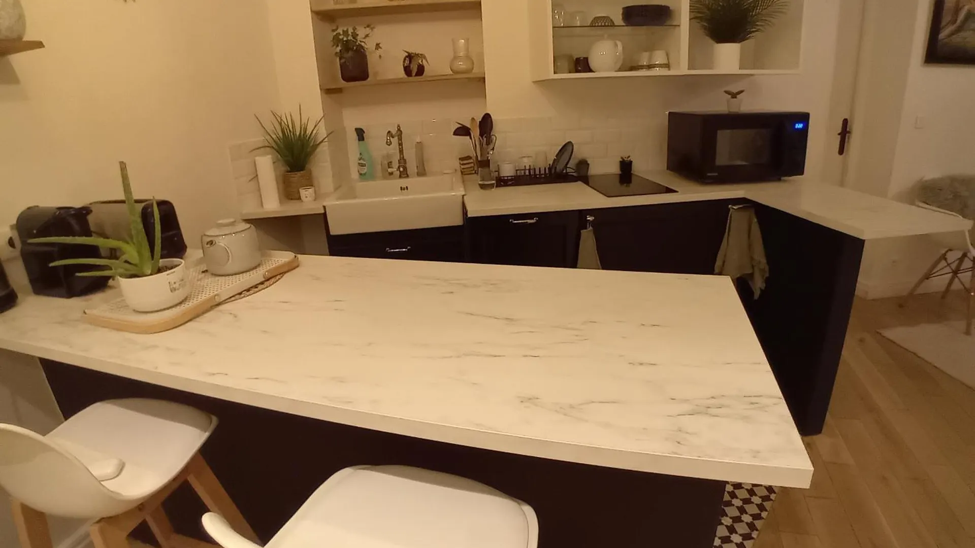 Apartment Center Paris, Amusing2Bed Room,68Sqm-5 Mins Eiffel Tour And Louvre Meusm ,Gare Montparnasse ,Front Metro France