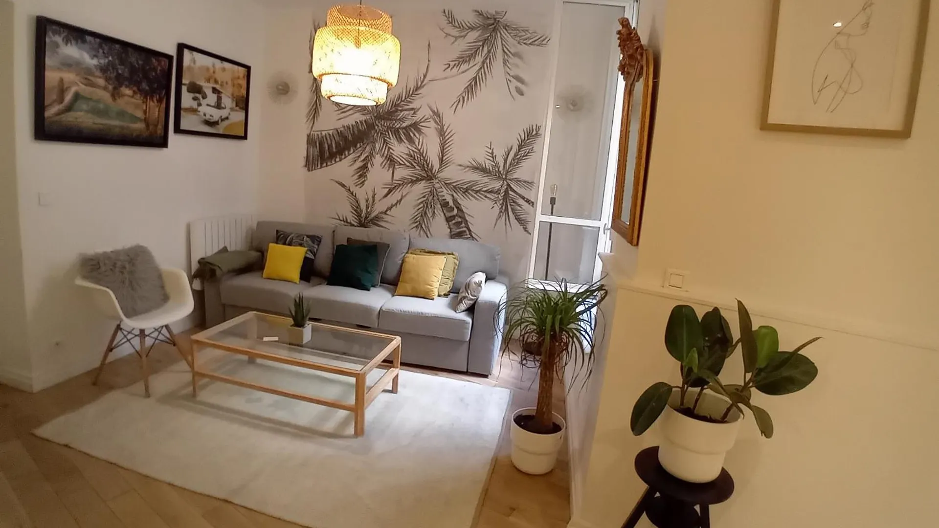 Center Paris, Amusing2Bed Room,68Sqm-5 Mins Eiffel Tour And Louvre Meusm ,Gare Montparnasse ,Front Metro 0*, Paris